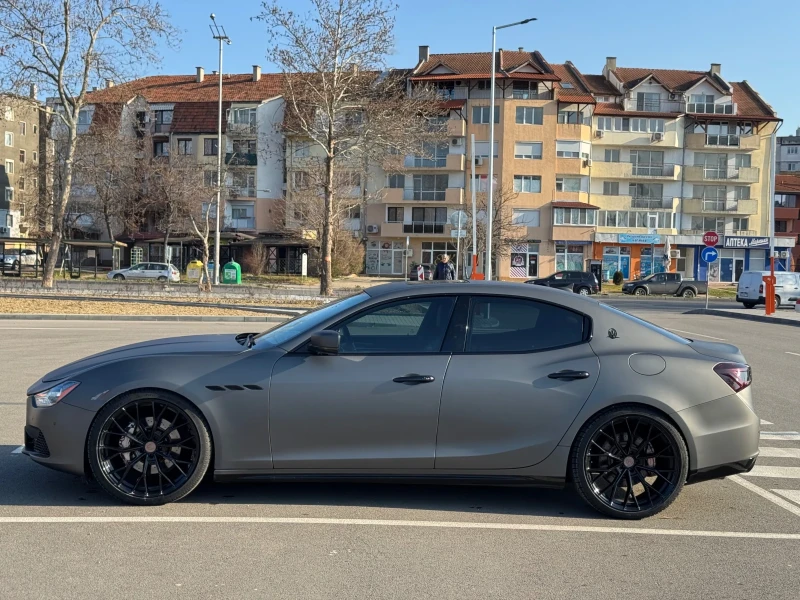 Maserati Ghibli SQ4* JBL-музика* подгрев* CarPlay* шибидах* карбон, снимка 7 - Автомобили и джипове - 48967805