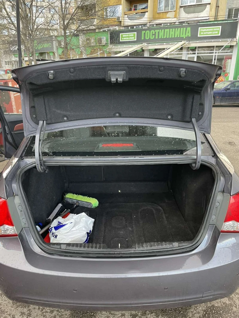 Chevrolet Cruze, снимка 11 - Автомобили и джипове - 52409506