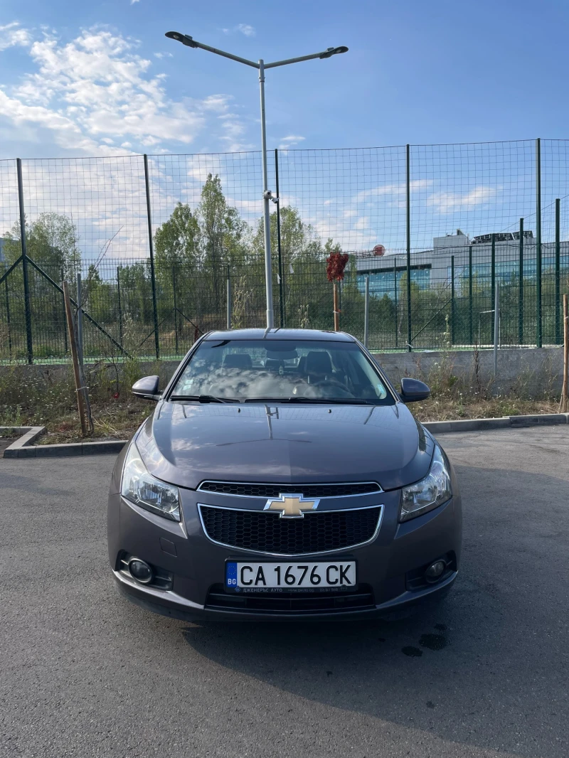 Chevrolet Cruze, снимка 2 - Автомобили и джипове - 52409506