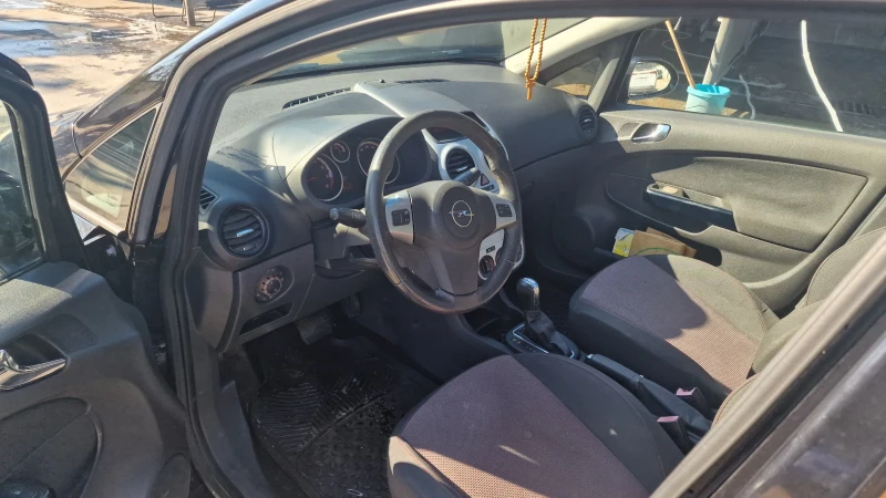 Opel Corsa, снимка 6 - Автомобили и джипове - 53034714