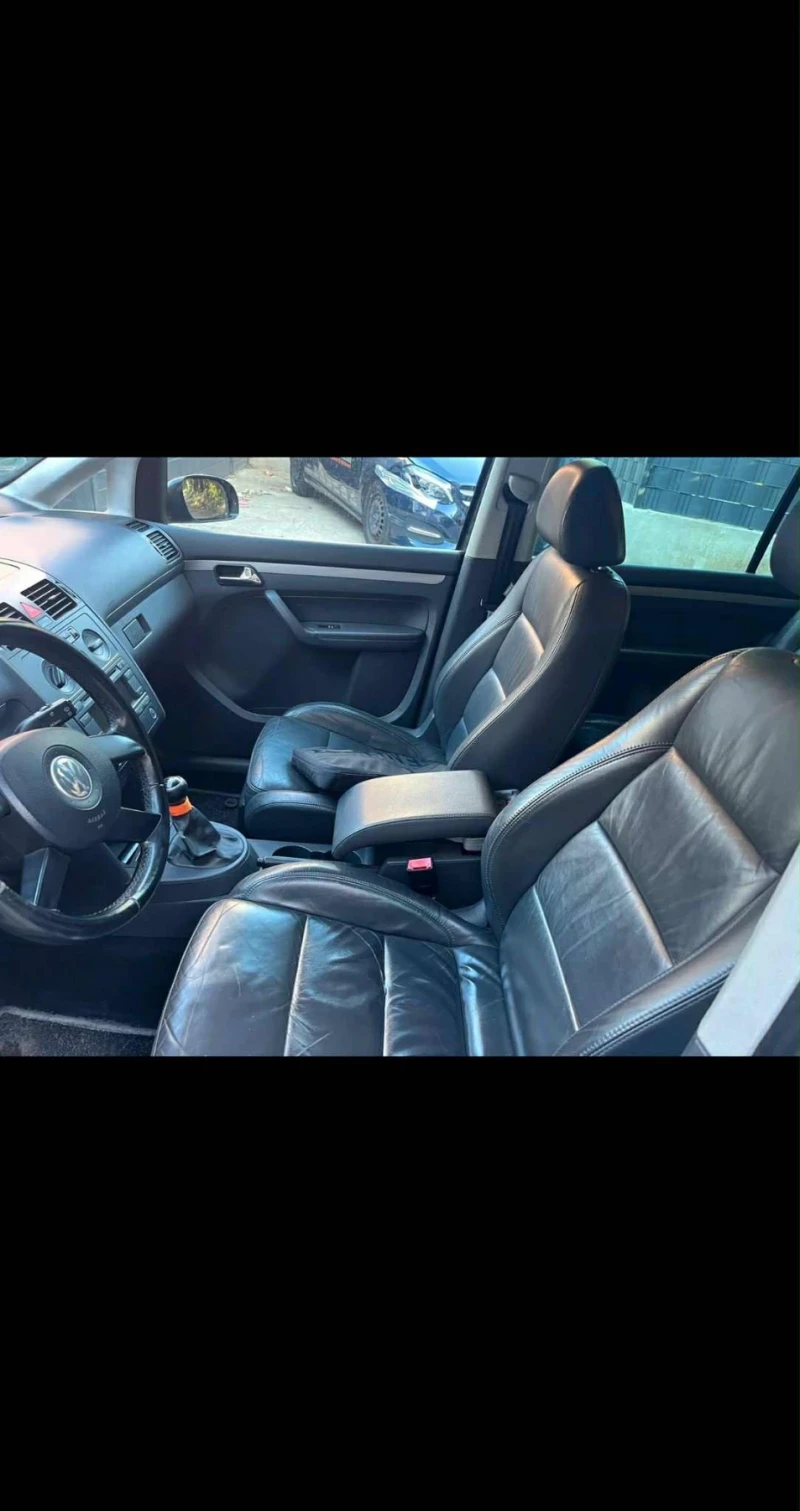 VW Touran, снимка 8 - Автомобили и джипове - 52526701