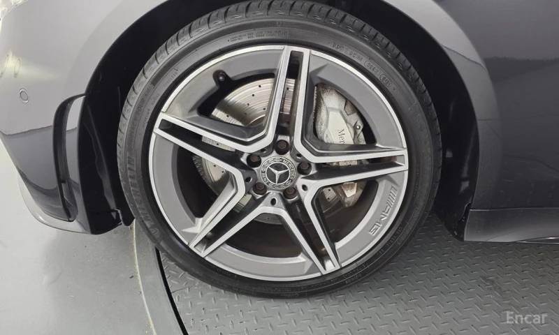 Mercedes-Benz CLS 300, снимка 5 - Автомобили и джипове - 52873075