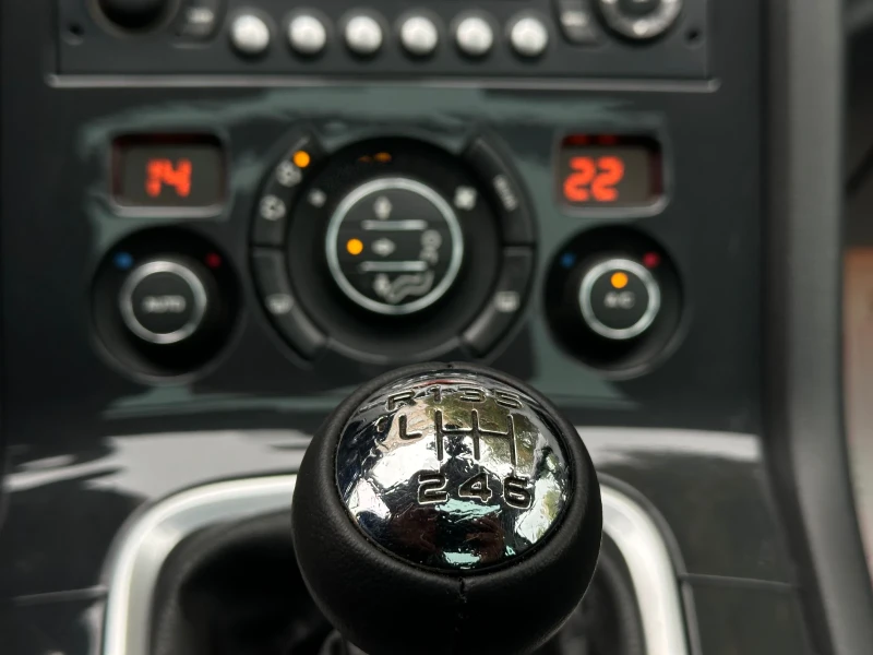 Peugeot 5008 1.6 I * 7 места , снимка 17 - Автомобили и джипове - 53148615