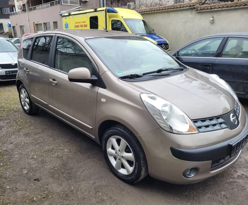 Nissan Note 1.6i 110кс, снимка 2 - Автомобили и джипове - 53276462