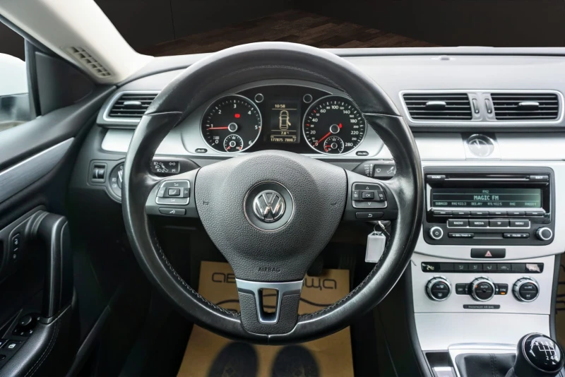 VW CC 2.0TDI , снимка 9 - Автомобили и джипове - 53454000