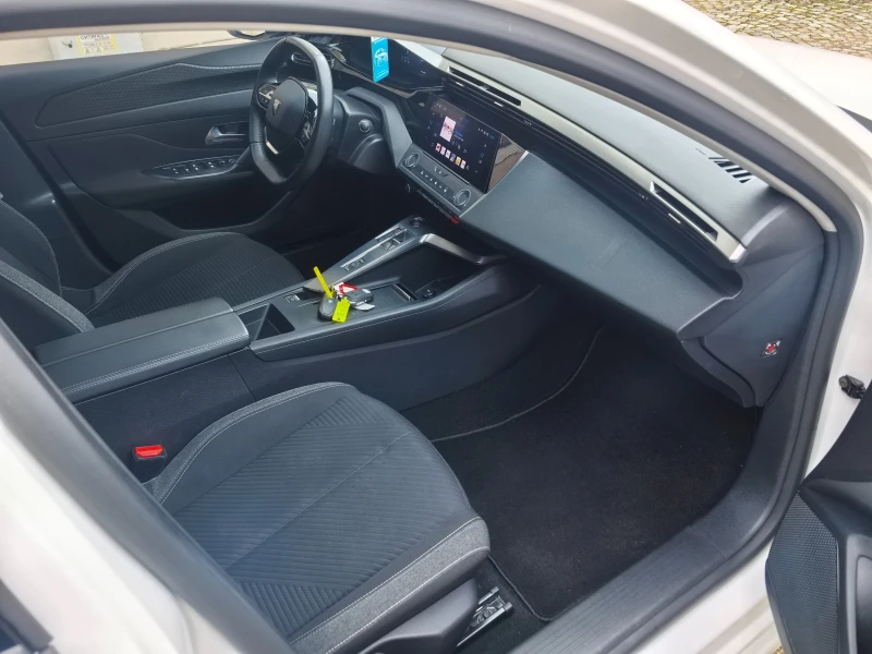 Peugeot 308 1.5BlueHDI EAT8, снимка 8 - Автомобили и джипове - 53497121