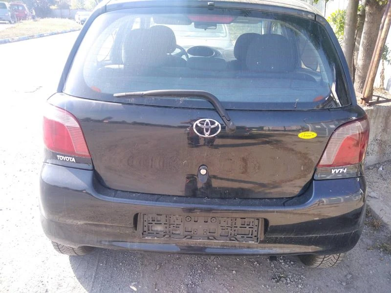 Toyota Yaris 1.0i, снимка 5 - Автомобили и джипове - 34269899