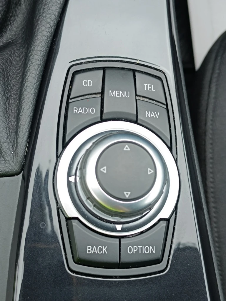 BMW 530 i NAVi, снимка 14 - Автомобили и джипове - 52659001