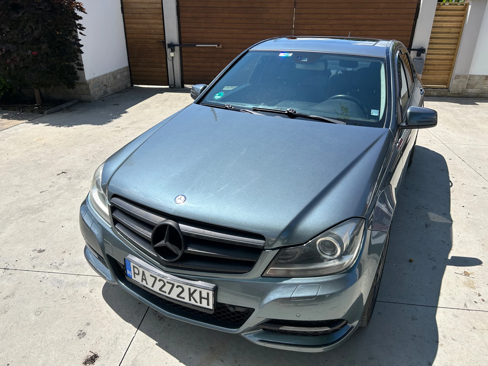 Mercedes-Benz C 350  - изображение 7