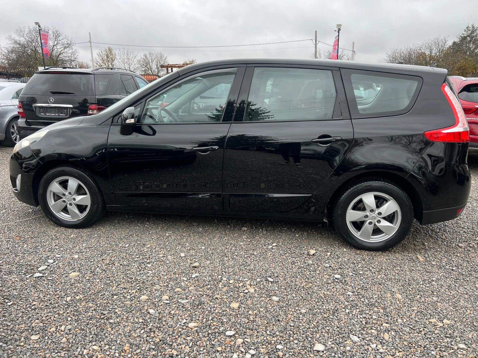 Renault Scenic 1.5DCI-ЕВРО 5В-7 МЕСТЕН-НАВИ-КАМЕРА-6 СКОРОСТИ - изображение 3