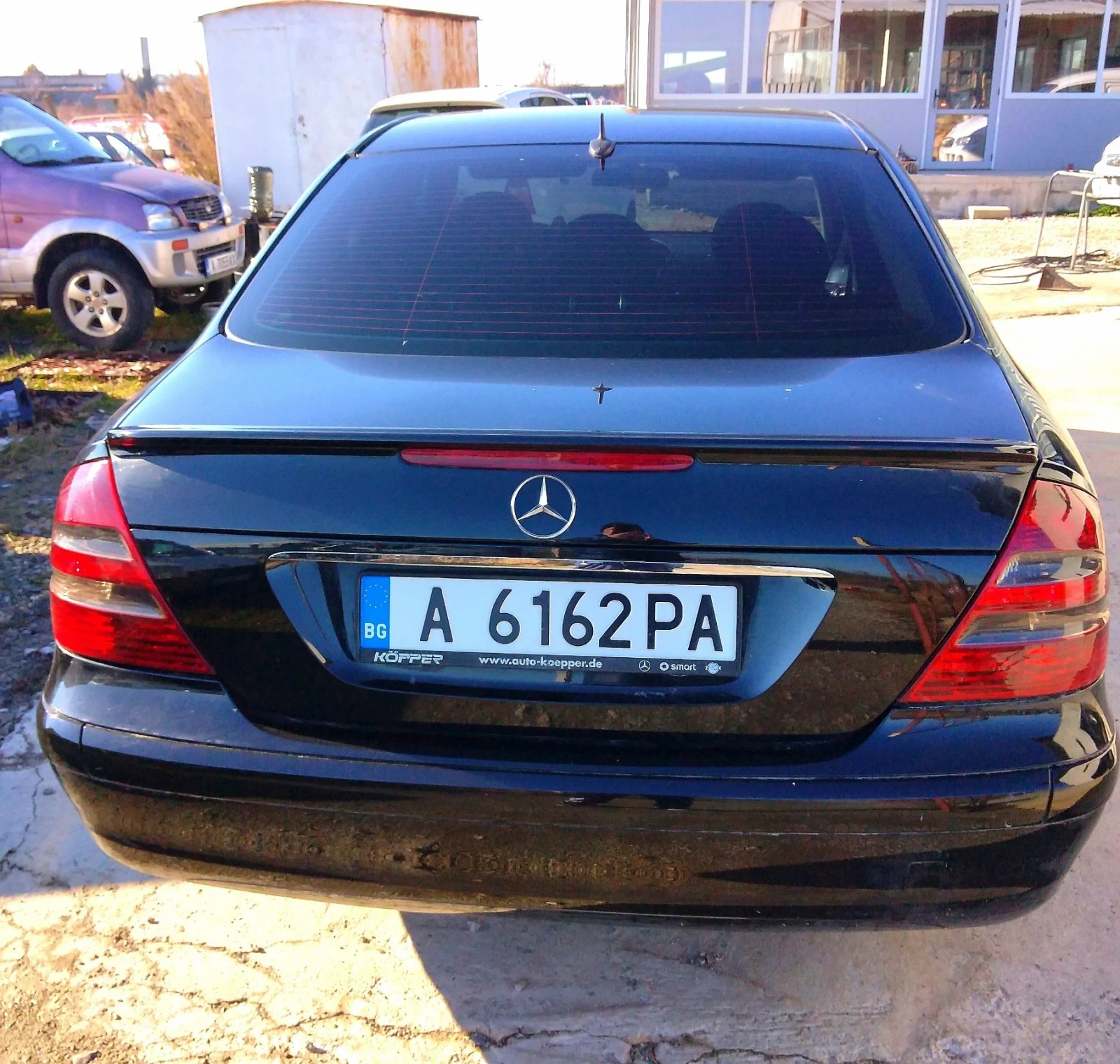 Mercedes-Benz E 200  - изображение 2