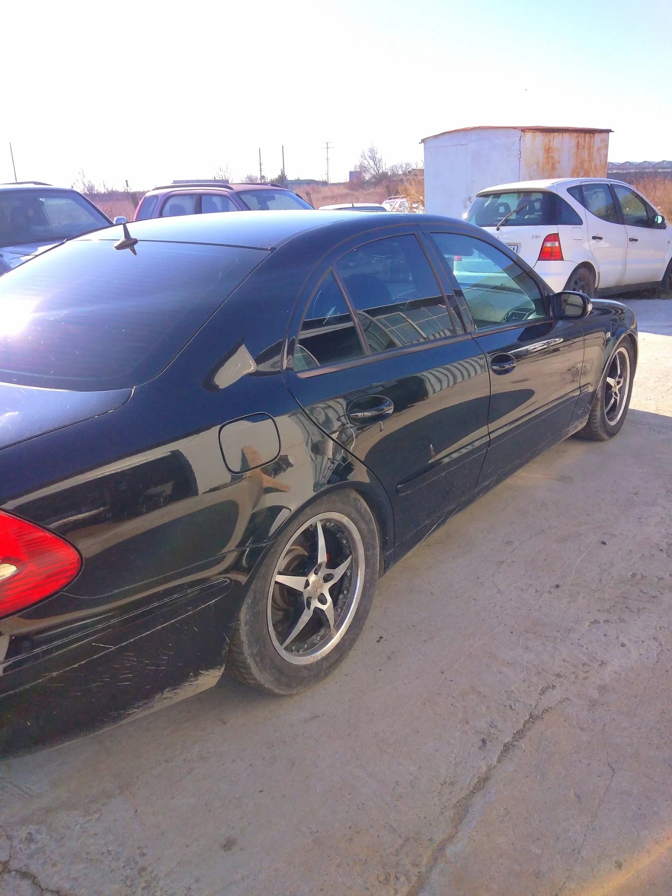Mercedes-Benz E 200  - изображение 3