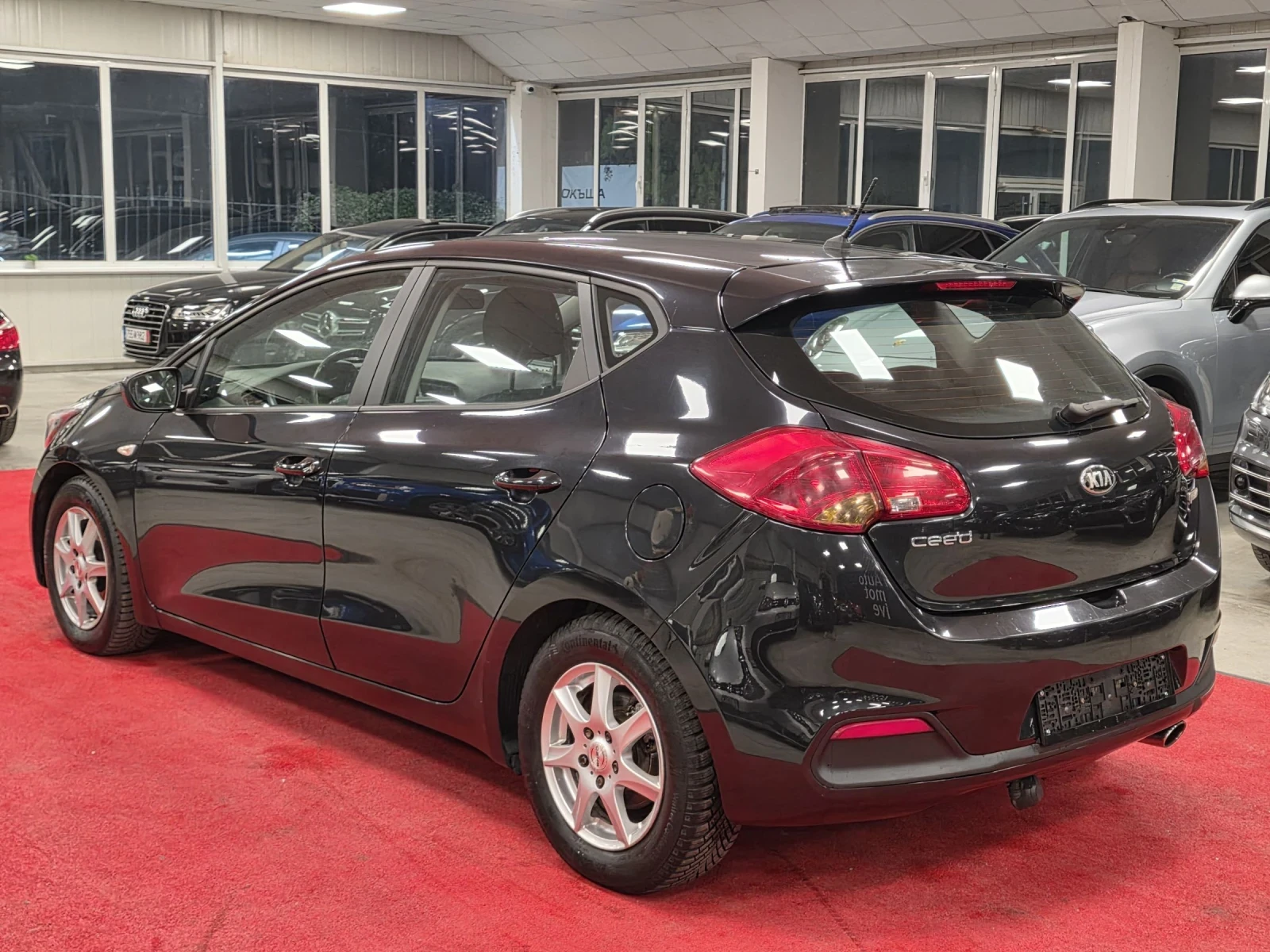 Kia Ceed Limited | 1.4 бензин | 6ск | Топ състояние  | Mobile.bg — изображение 11