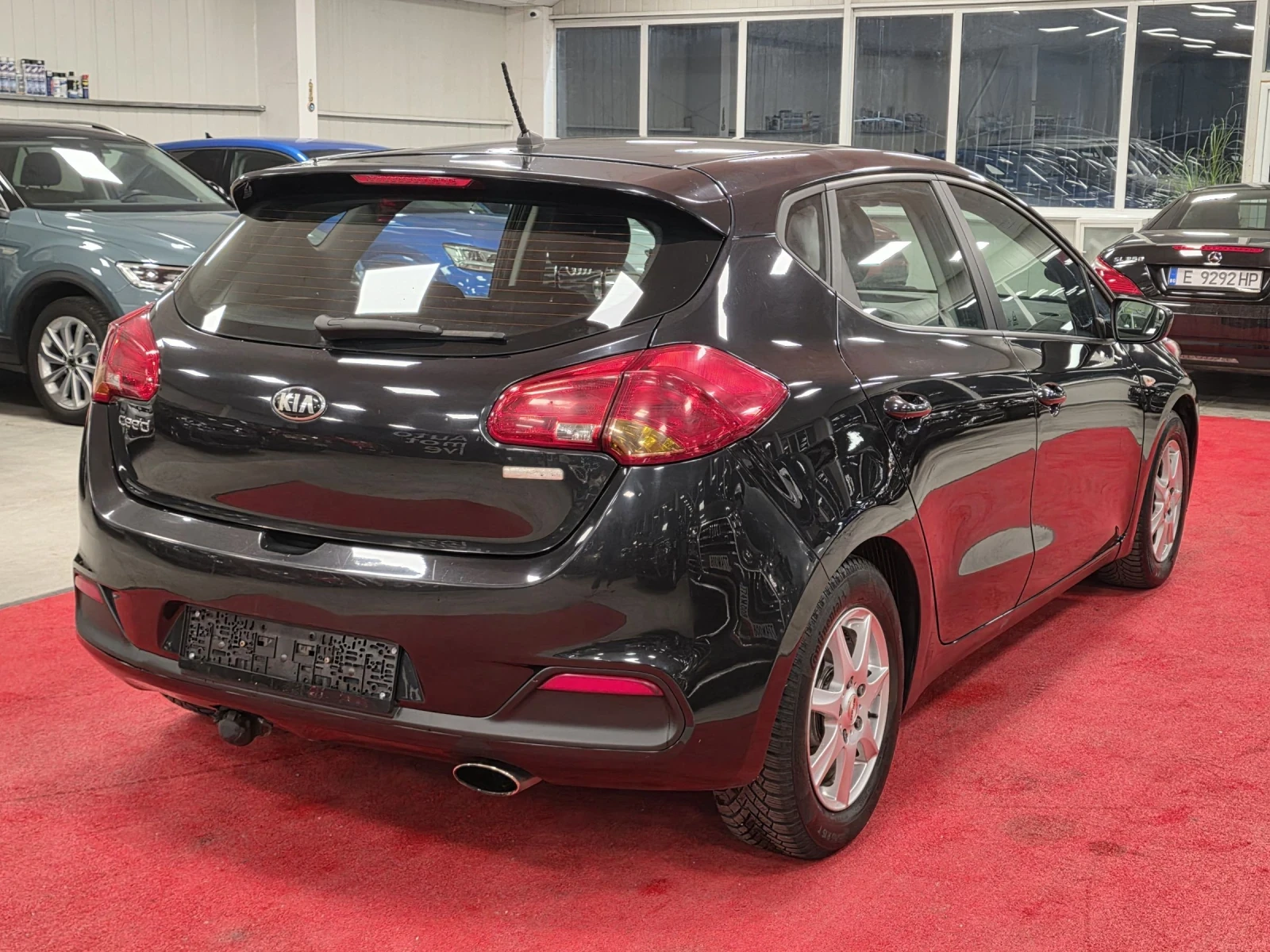 Kia Ceed Limited | 1.4 бензин | 6ск | Топ състояние  - изображение 8