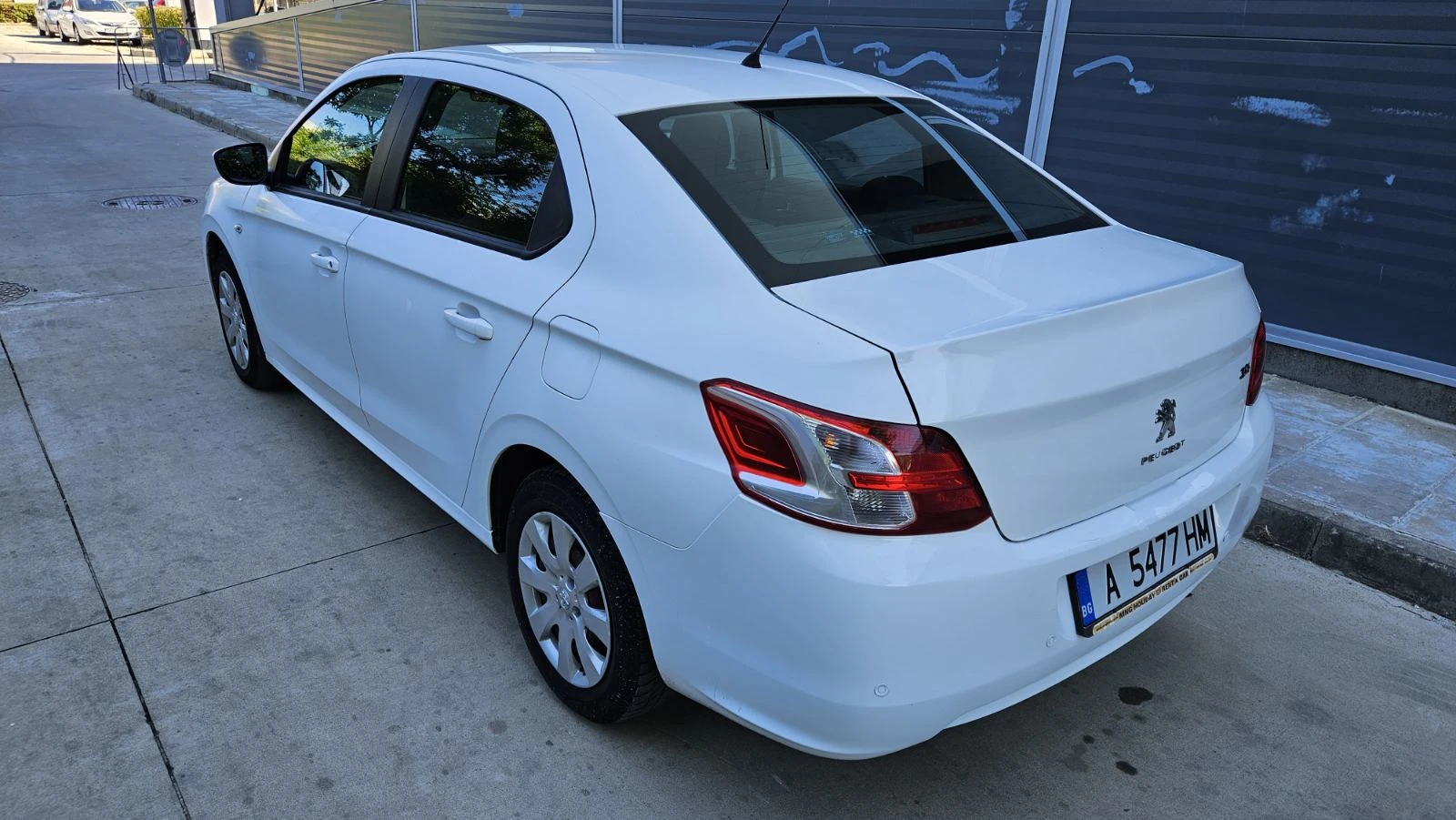 Peugeot 301 1.2 - изображение 6