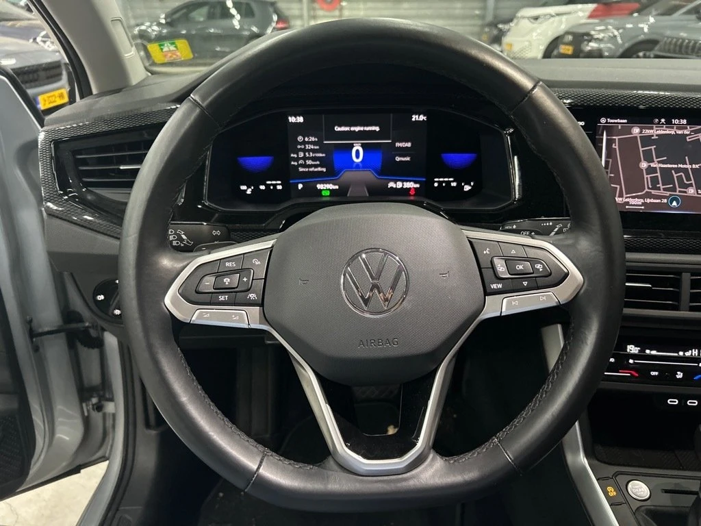 VW Taigo 1.0 TSI 110кс Автоматик - изображение 6