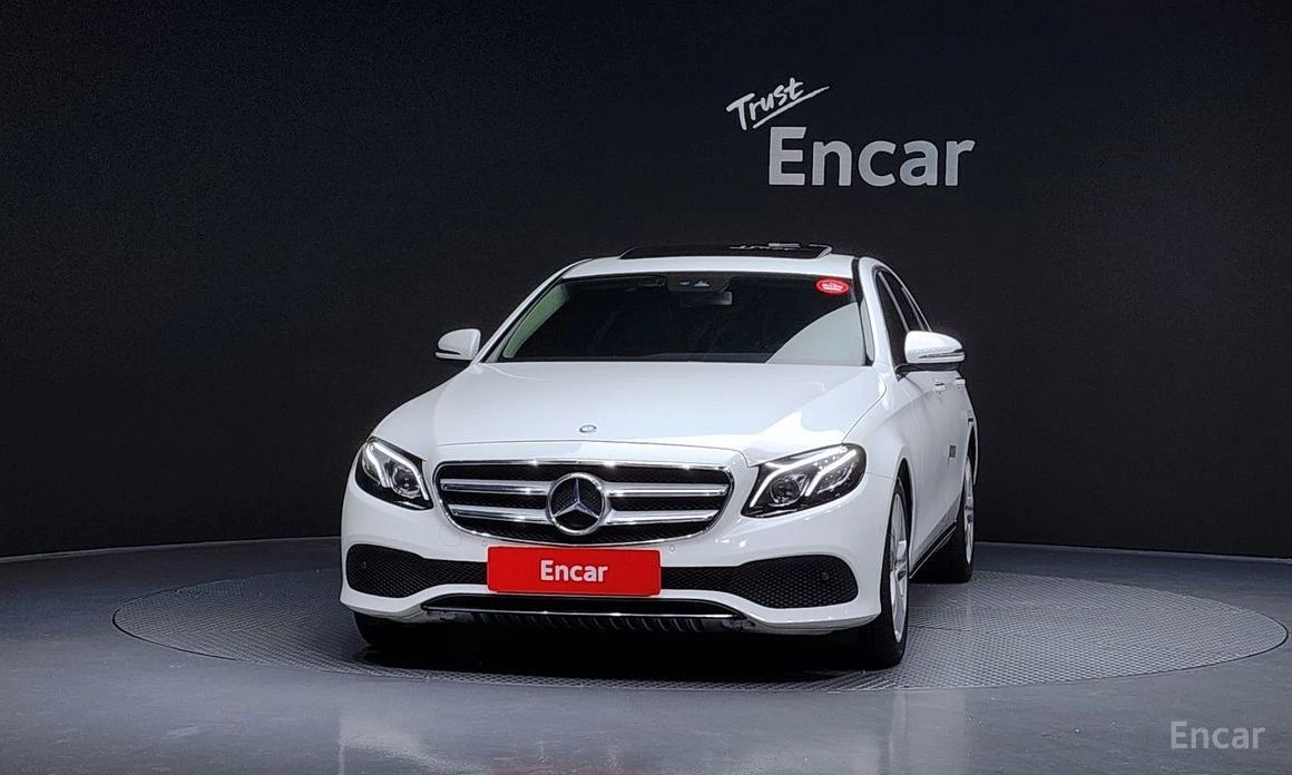 Mercedes-Benz E 220  - изображение 3