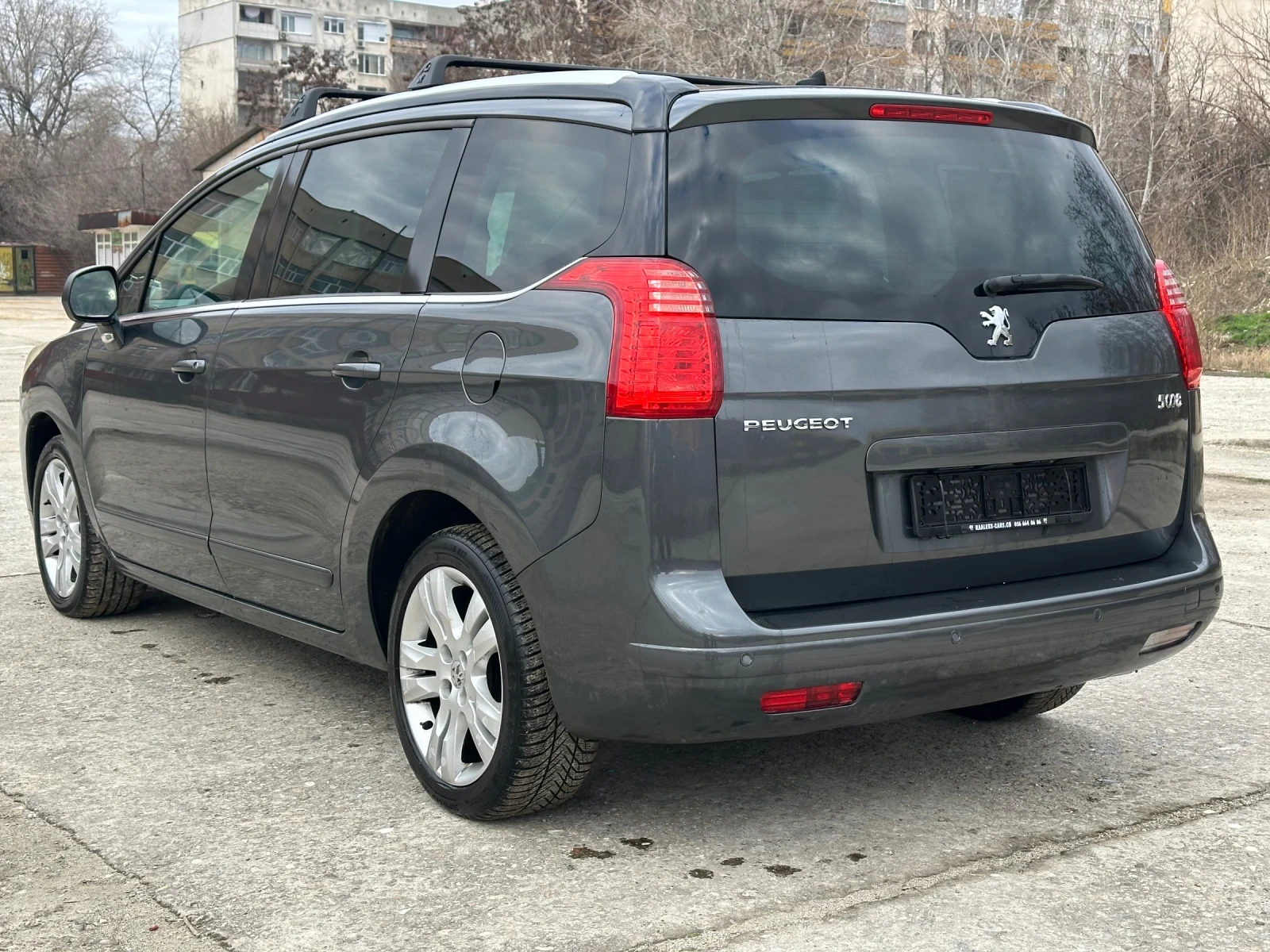 Peugeot 5008 1.6 I * 7 места  - изображение 6