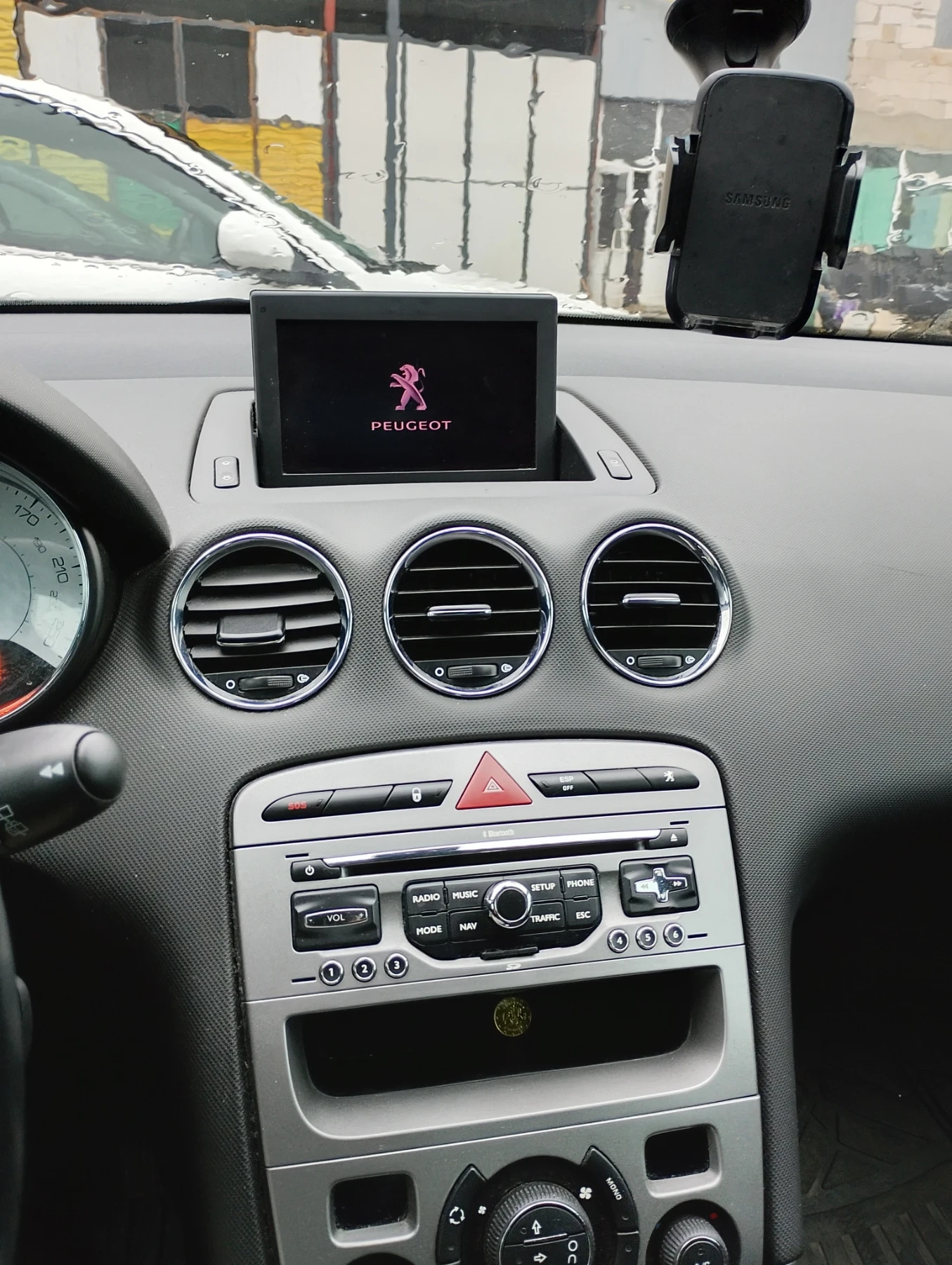 Peugeot 308  - изображение 7