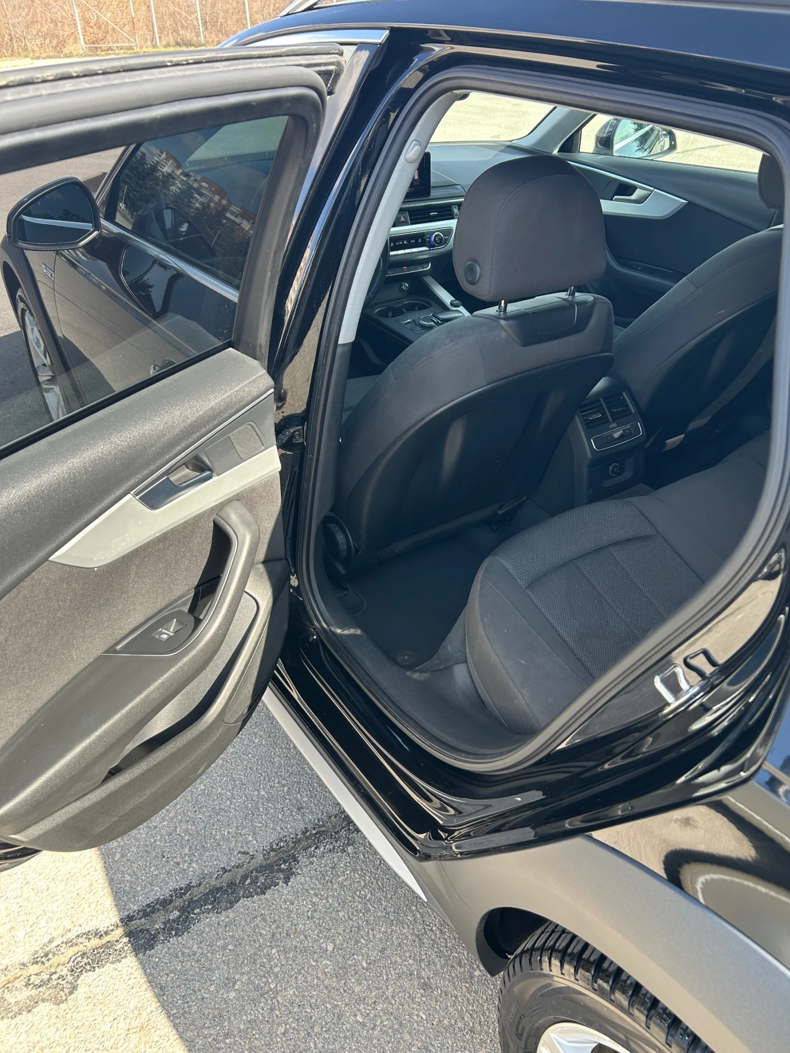 Audi A4 Allroad 2.0 TDI, снимка 8 - Автомобили и джипове - 53866452