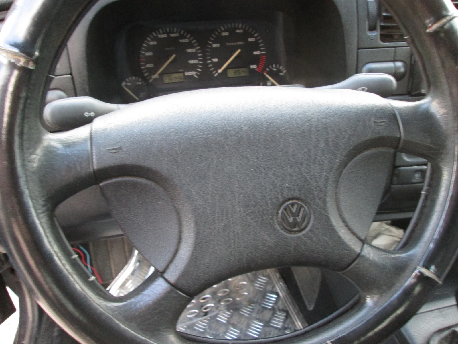 VW Golf, снимка 4 - Автомобили и джипове - 53865535