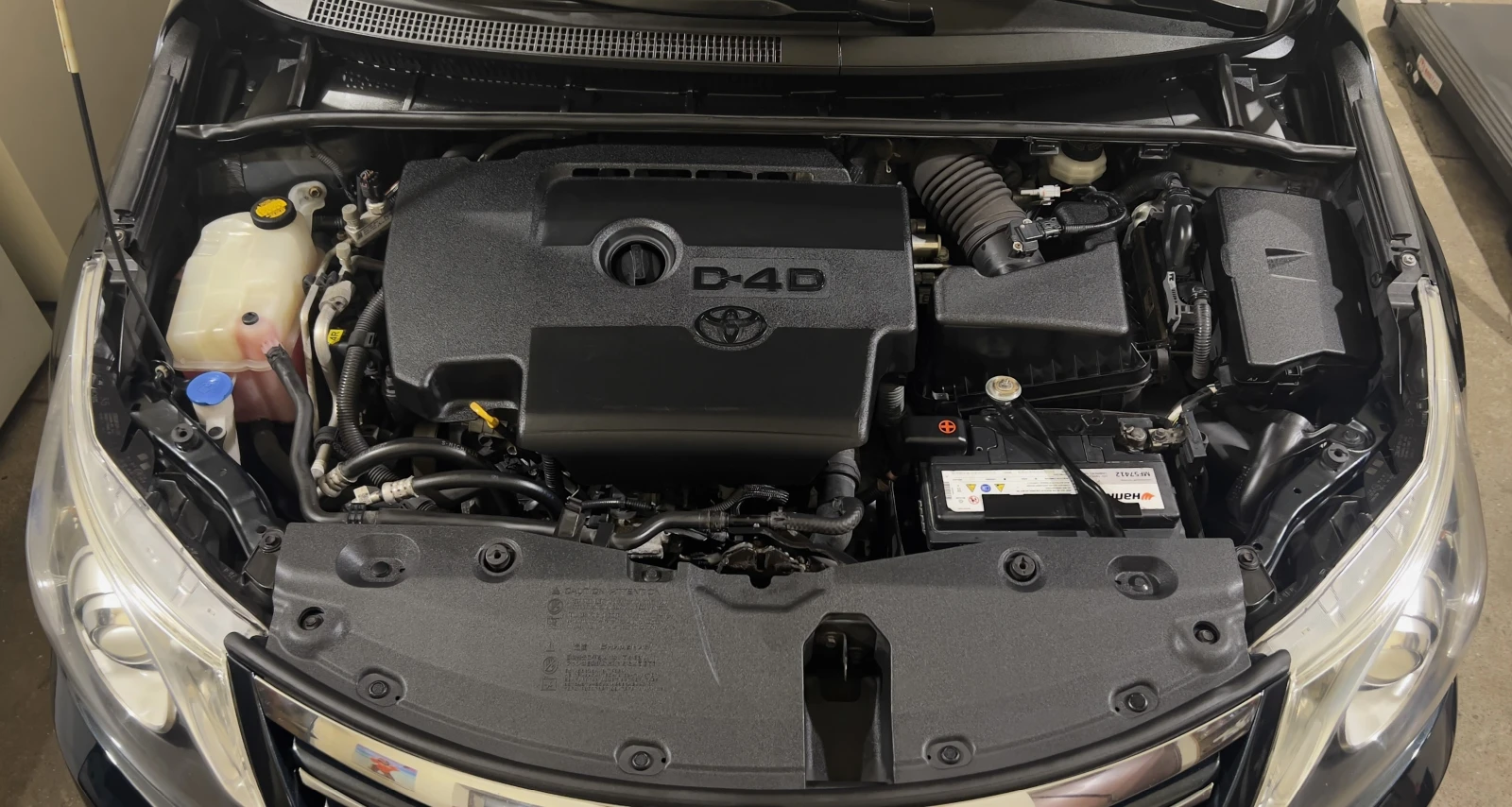 Toyota Avensis 2.2 D-4D , снимка 16 - Автомобили и джипове - 54234563