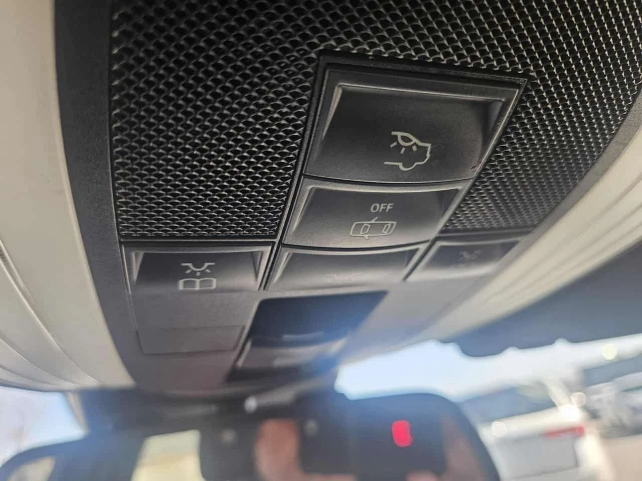 Mercedes-Benz E 350 CARFAX/ПОДГРЕВИ/ШИБИДАХ, снимка 10 - Автомобили и джипове - 54235674