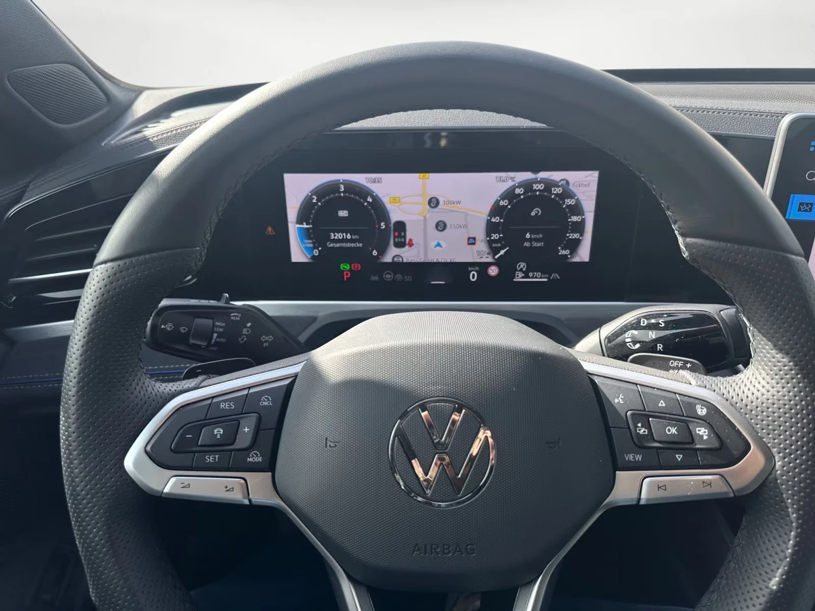 VW Passat 2.0 TDI R-LINE MATRIX-IQ 360-CAM , снимка 6 - Автомобили и джипове - 54458520
