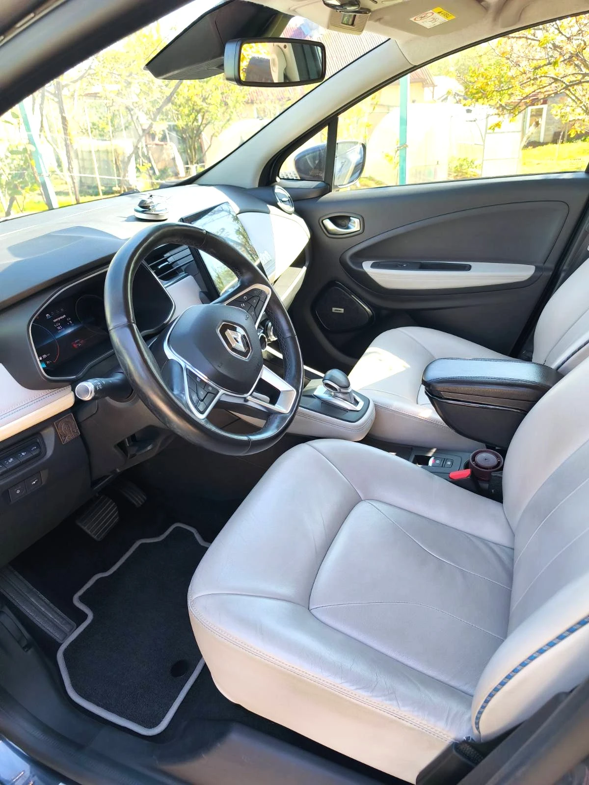 Renault Zoe GT-Line/52kW/ CCS Port, снимка 9 - Автомобили и джипове - 54460044