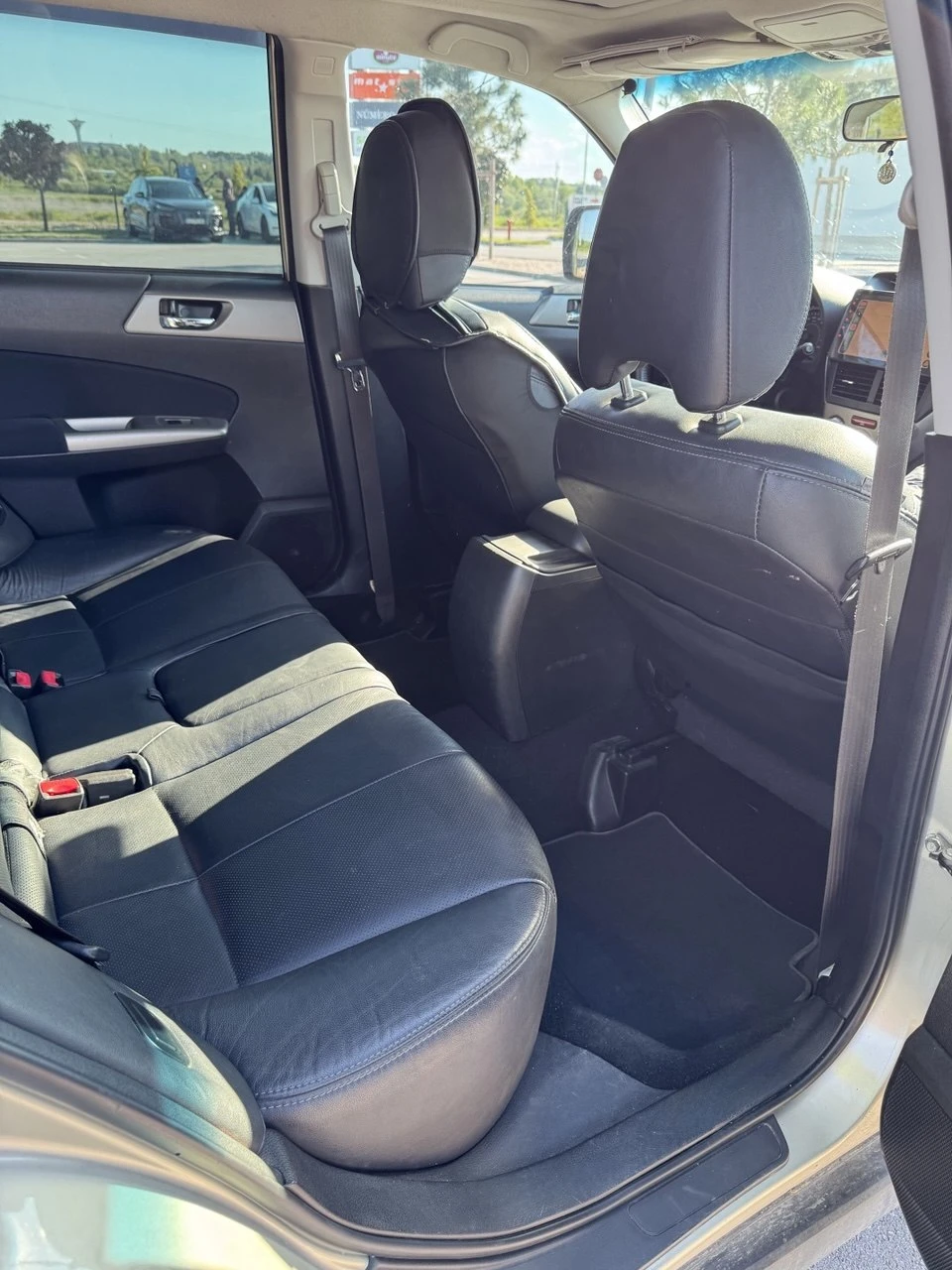 Subaru Forester XS "30 Years Comfort" - Бензин/Газ CarPlay, снимка 11 - Автомобили и джипове - 54501366