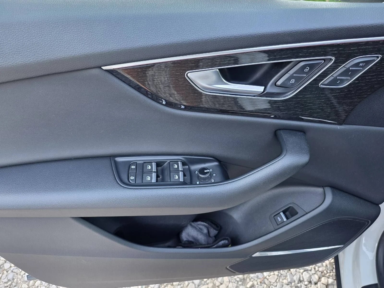 Audi Q8 3.0 TFSI, 340 к.с., снимка 13 - Автомобили и джипове - 54592204
