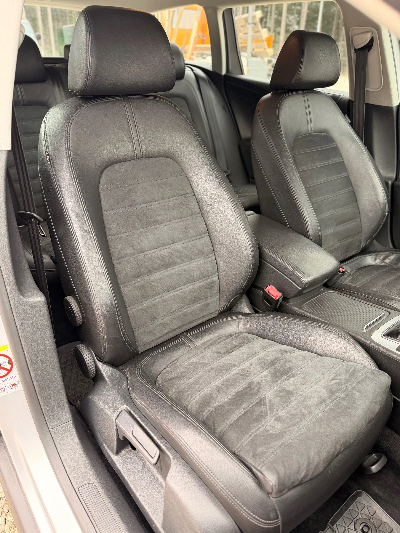 VW Passat 1.9 TDI Highline, снимка 10 - Автомобили и джипове - 54822711