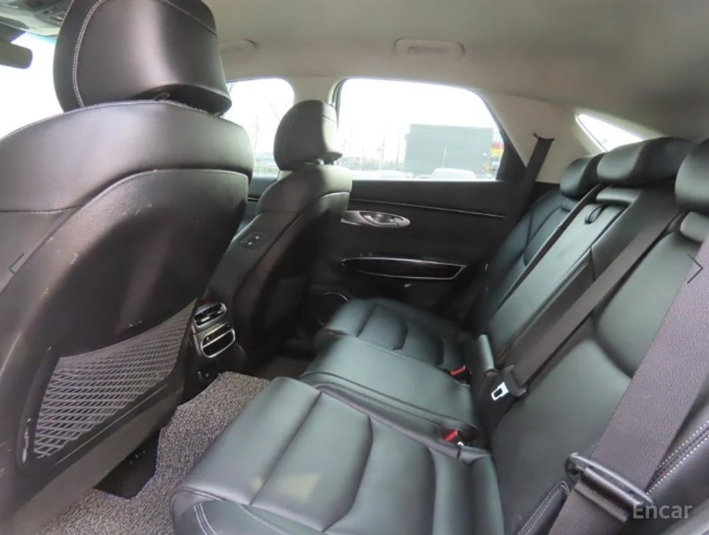 Genesis GV70 2.5T AWD* ПОДГРЕВ* ОБДУХВАНЕ* КАМЕРА* КРАЙНА ЦЕНА*, снимка 14 - Автомобили и джипове - 54878895