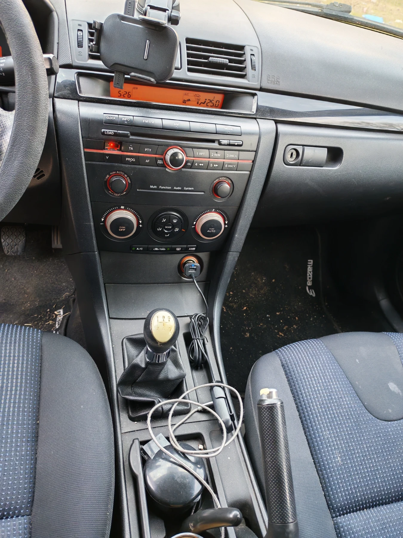 Mazda 3, снимка 7 - Автомобили и джипове - 54898109