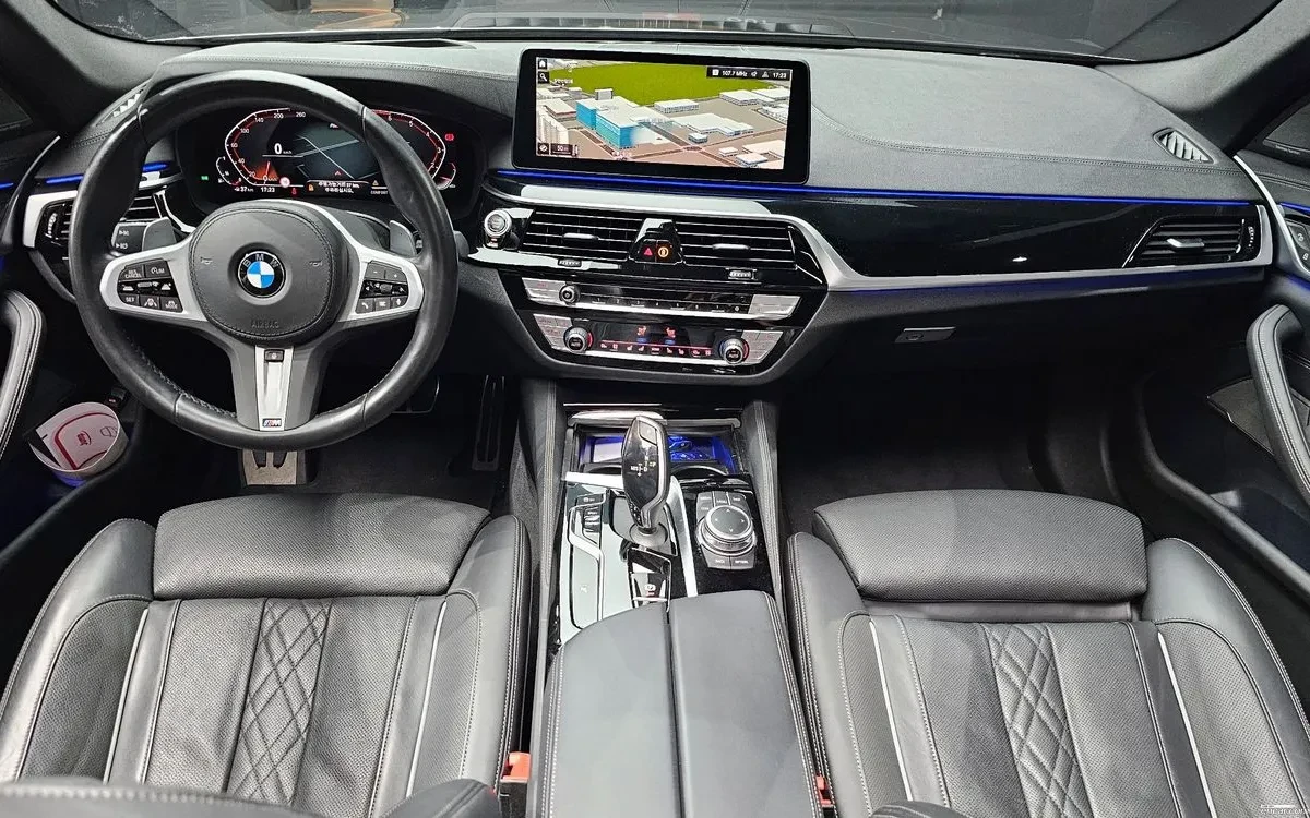 BMW 530 M Sport| DIGITAL COCKPIT| HARMAN KARDON| 3 КЛЮЧА| , снимка 6 - Автомобили и джипове - 54951175