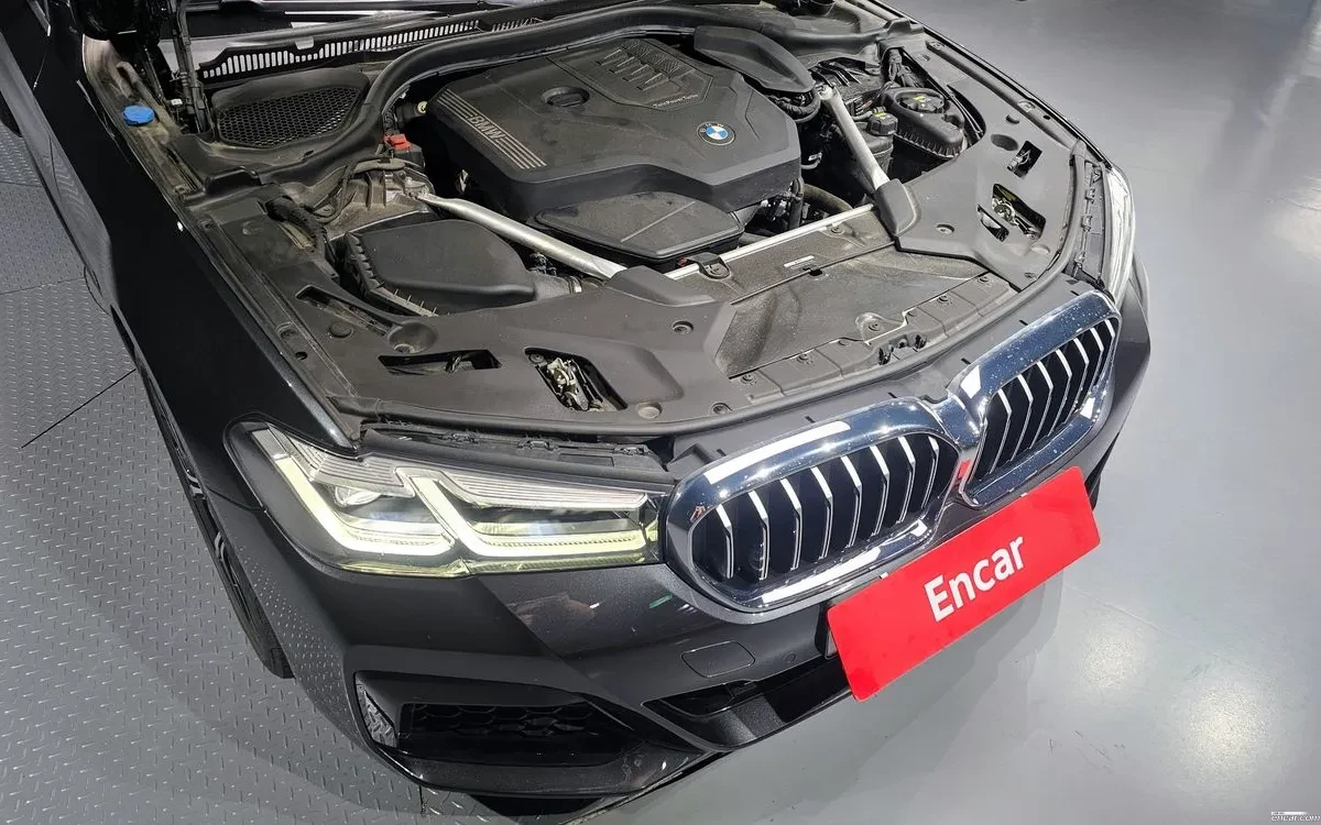 BMW 530 M Sport| DIGITAL COCKPIT| HARMAN KARDON| 3 КЛЮЧА| , снимка 5 - Автомобили и джипове - 54951175