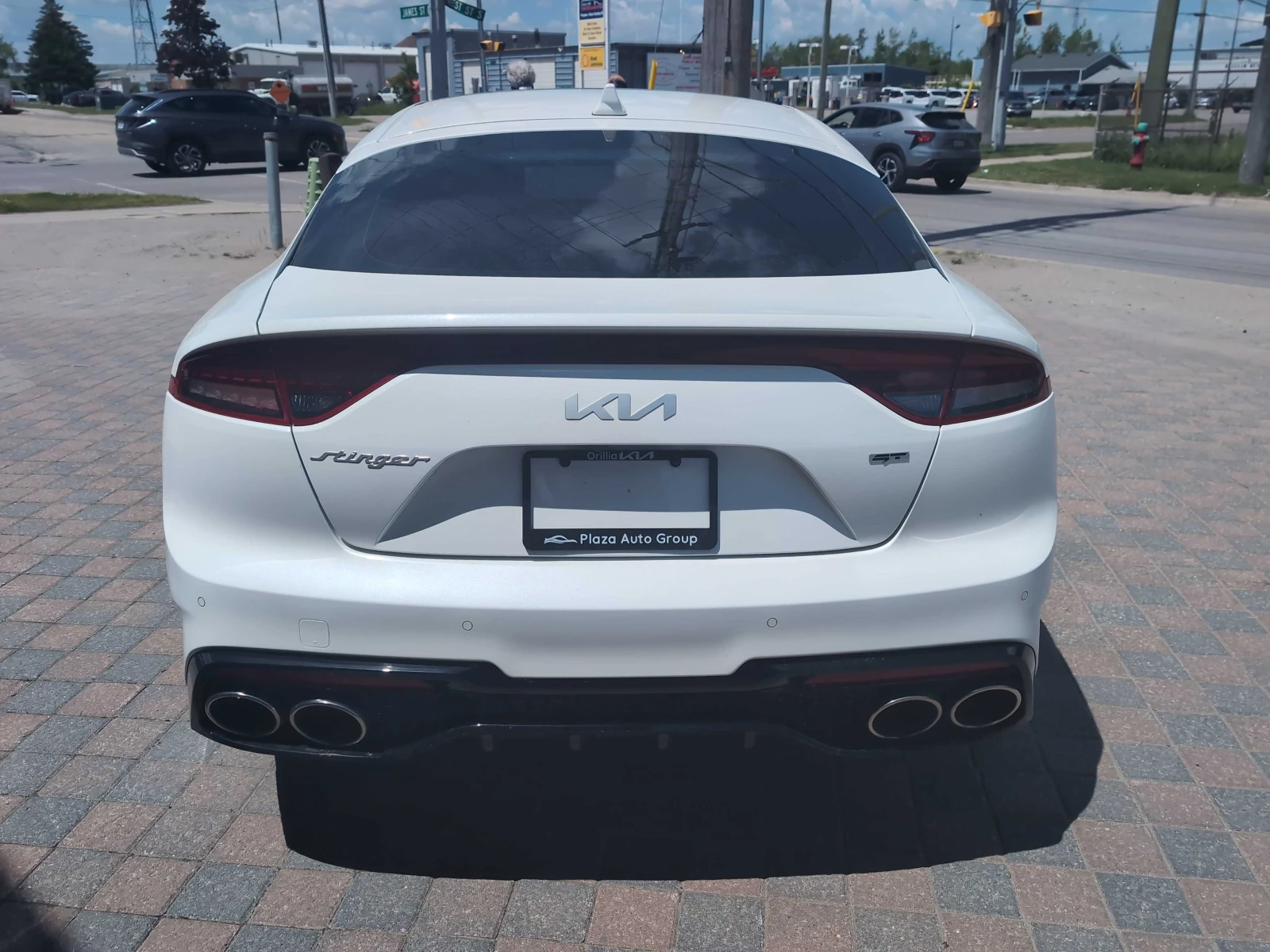 Kia Stinger ВСИЧКИ ЕКСТРИ* Kia Certified Pre-Owned* ПЪЛНА СЕРВ, снимка 2 - Автомобили и джипове - 54957541