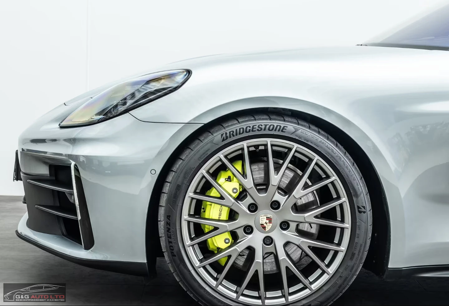 Porsche Panamera 4/E-HYBRID/470HP/MATRIX/PANO/360/CHRONO/HUD/544z, снимка 4 - Автомобили и джипове - 55172826