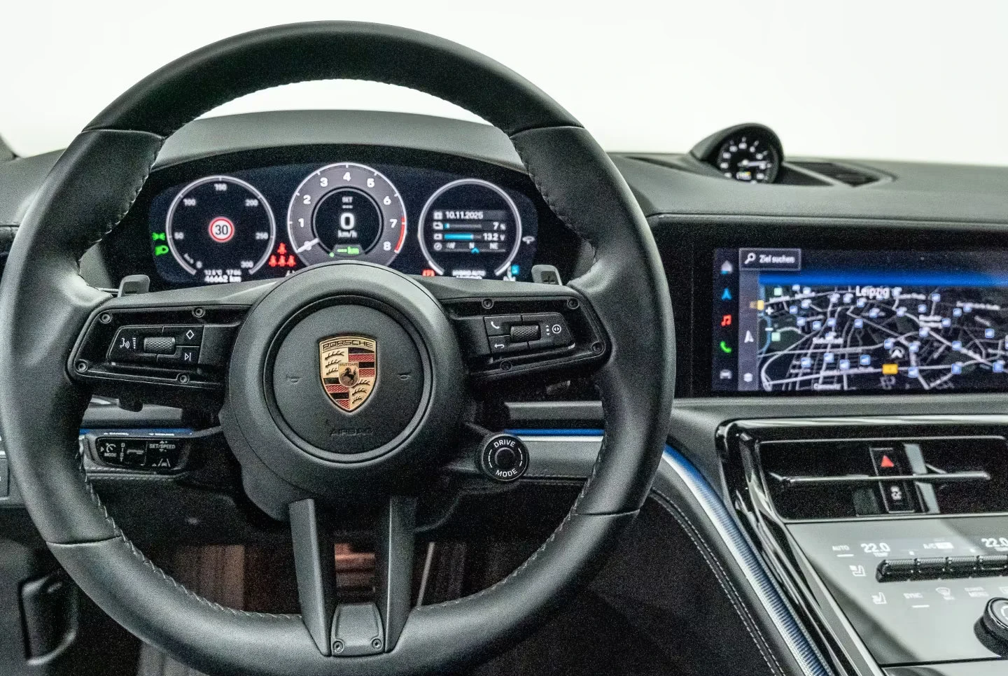Porsche Panamera 4/E-HYBRID/470HP/MATRIX/PANO/360/CHRONO/HUD/544z, снимка 10 - Автомобили и джипове - 55172826