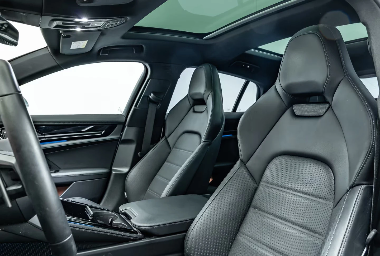 Porsche Panamera 4/E-HYBRID/470HP/MATRIX/PANO/360/CHRONO/HUD/544z, снимка 14 - Автомобили и джипове - 55172826
