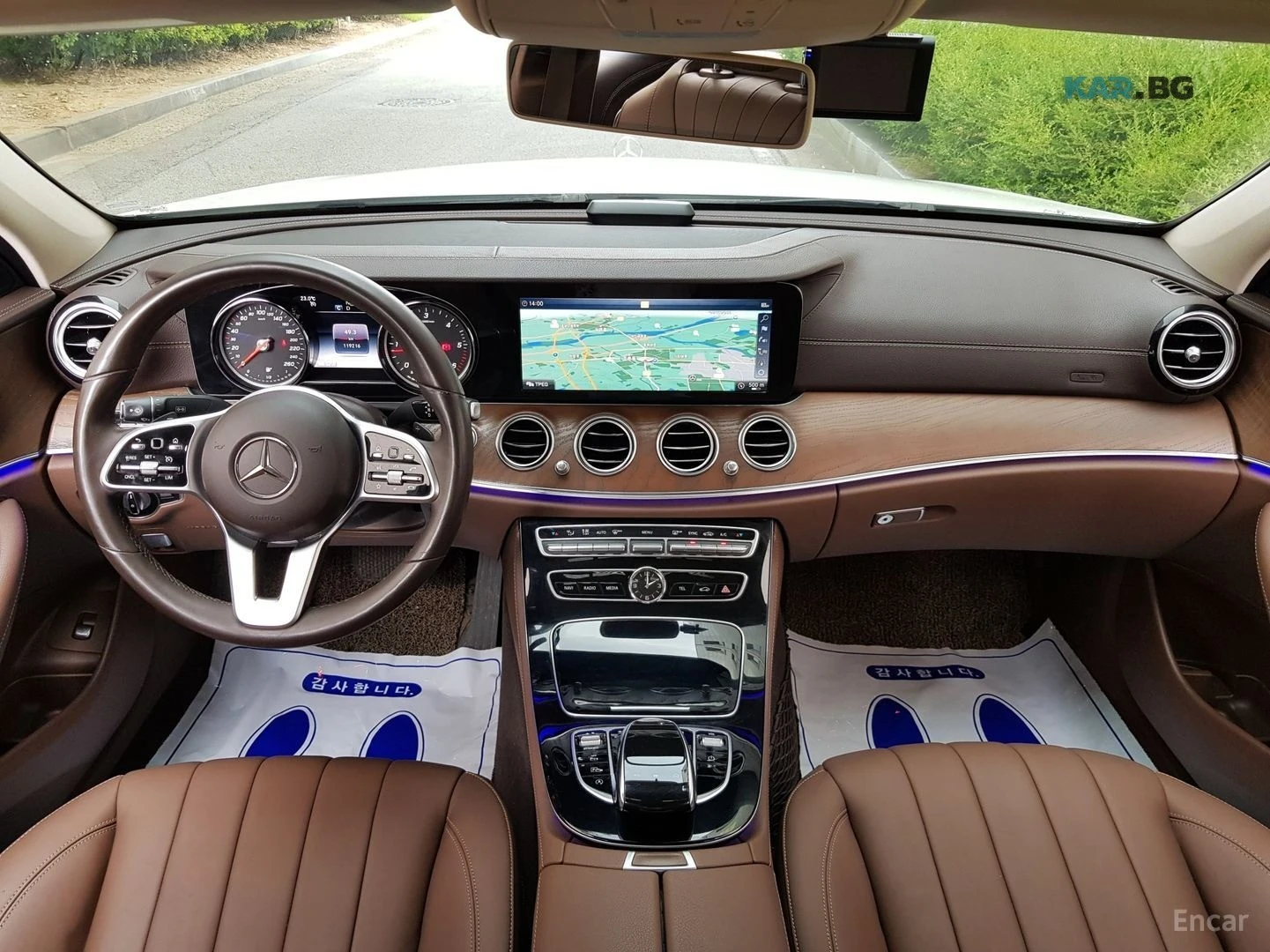 Mercedes-Benz E 220 D 4MATIC EXCLUSIVE Автокредит Цена до България, снимка 7 - Автомобили и джипове - 55189458