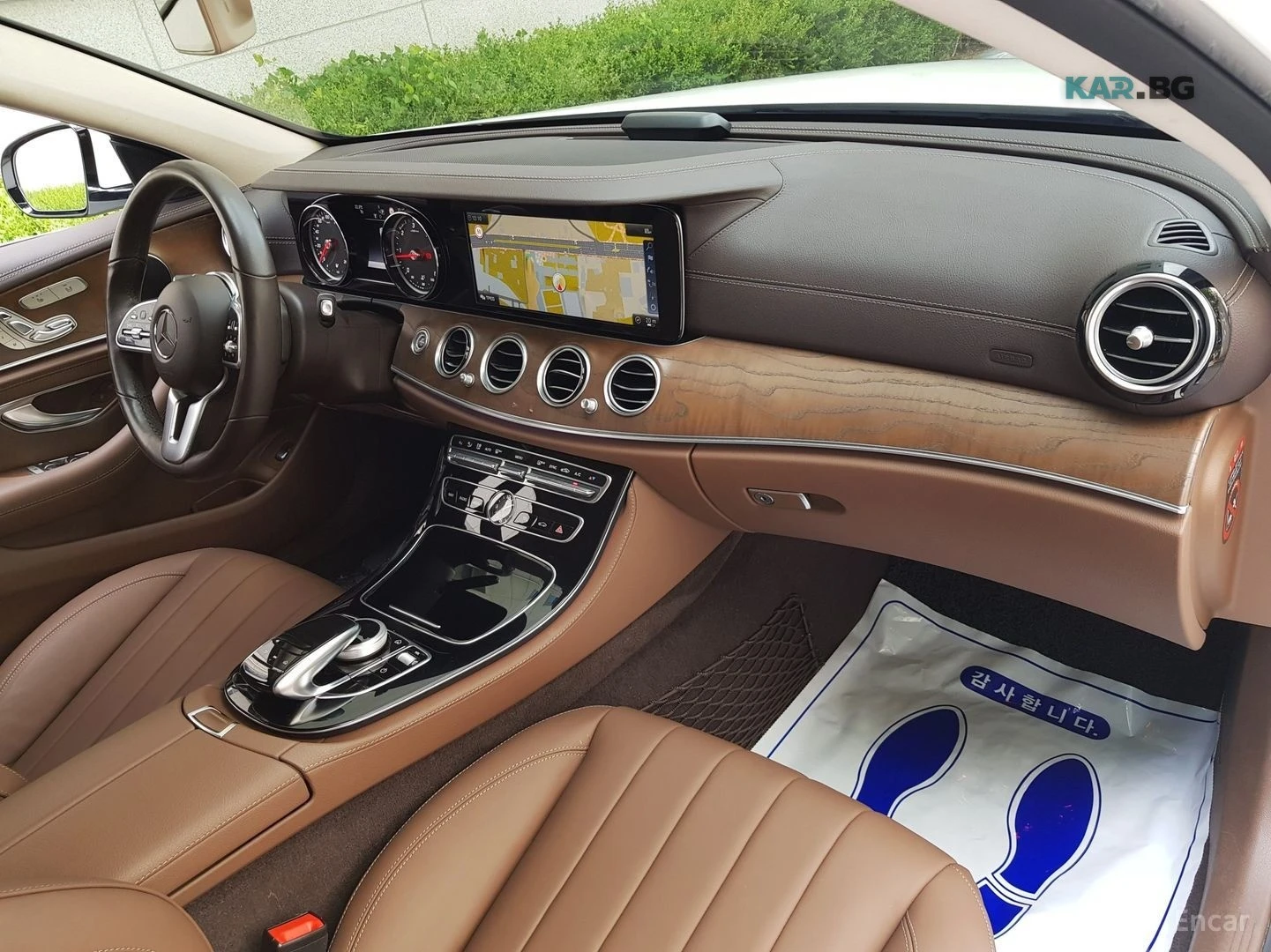 Mercedes-Benz E 220 D 4MATIC EXCLUSIVE Автокредит Цена до България, снимка 8 - Автомобили и джипове - 55189458