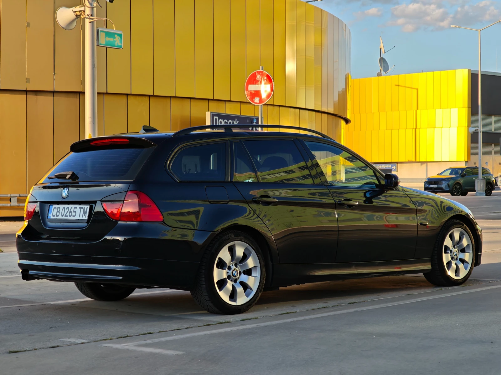 BMW 330 xi, SWISS, PANORAMA, SPORT PACKAGE, снимка 7 - Автомобили и джипове - 55235186