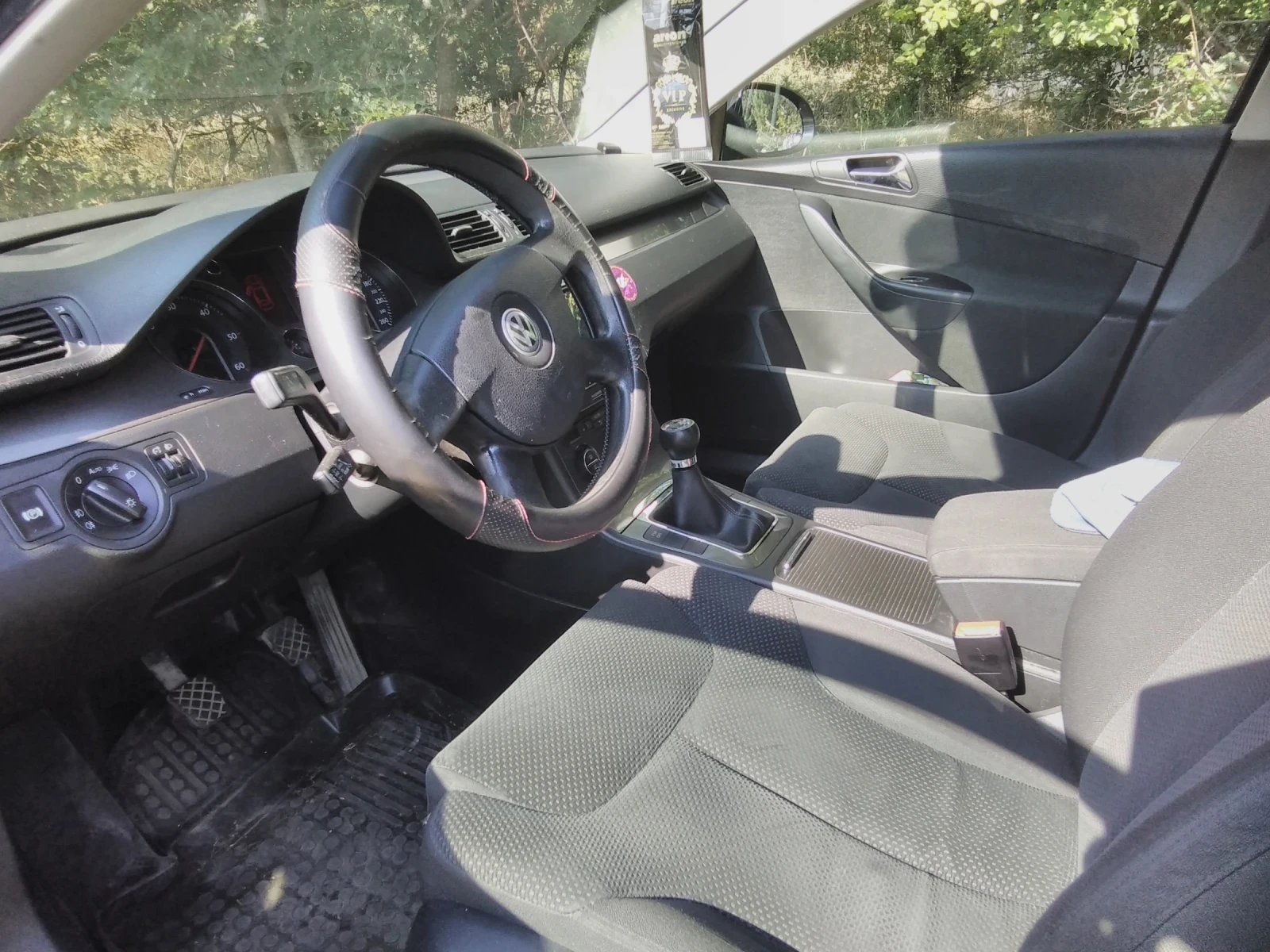 VW Passat, снимка 11 - Автомобили и джипове - 55307657