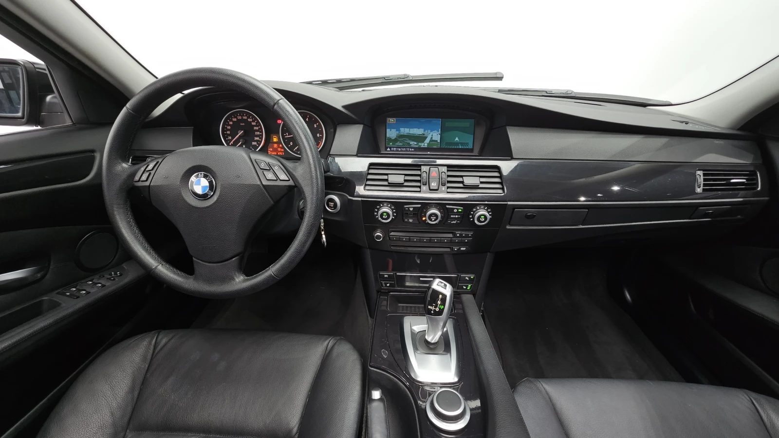 BMW 520 ЛЮК* КРАЙНА ЦЕНА, снимка 7 - Автомобили и джипове - 55496054