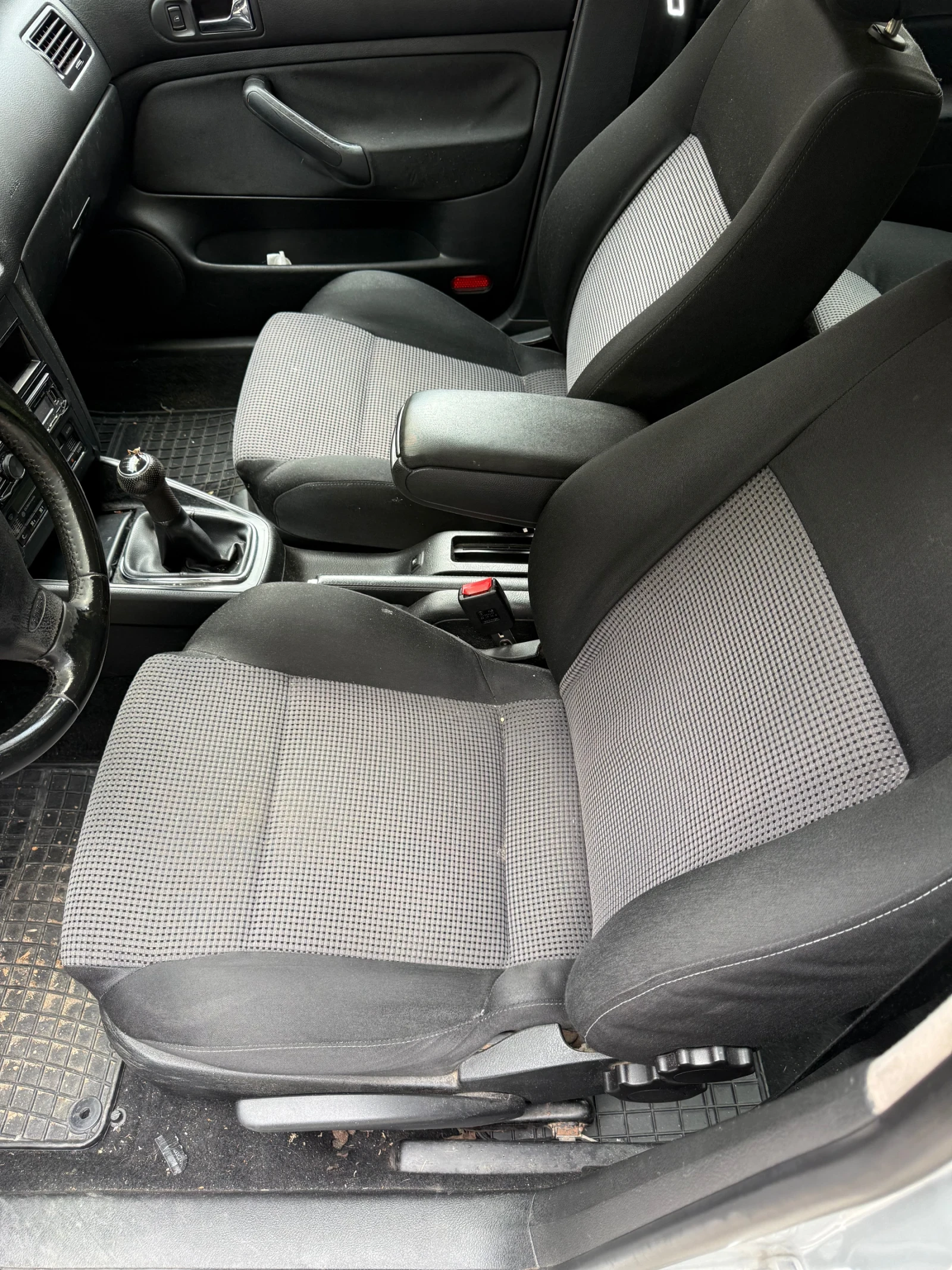 VW Bora, снимка 9 - Автомобили и джипове - 56616660
