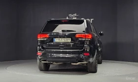 Jeep Grand cherokee 3.6* V6* 8ZF* ПОДГРЕВ* КАМЕРА* ПАНОРАМА* КЕЙЛЕС* , снимка 4