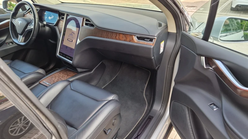 Tesla Model X 100D/LONG RANGE/4X4/ЕВРОПЕЙСКА/ТОП, снимка 4 - Автомобили и джипове - 51333608