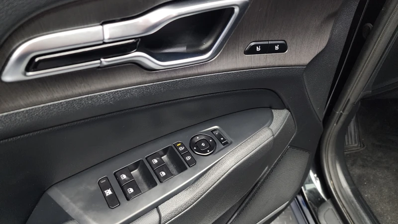 Kia Sportage 1.6T SIGNATURE X-LINE autogeorge.com, снимка 17 - Автомобили и джипове - 51979098