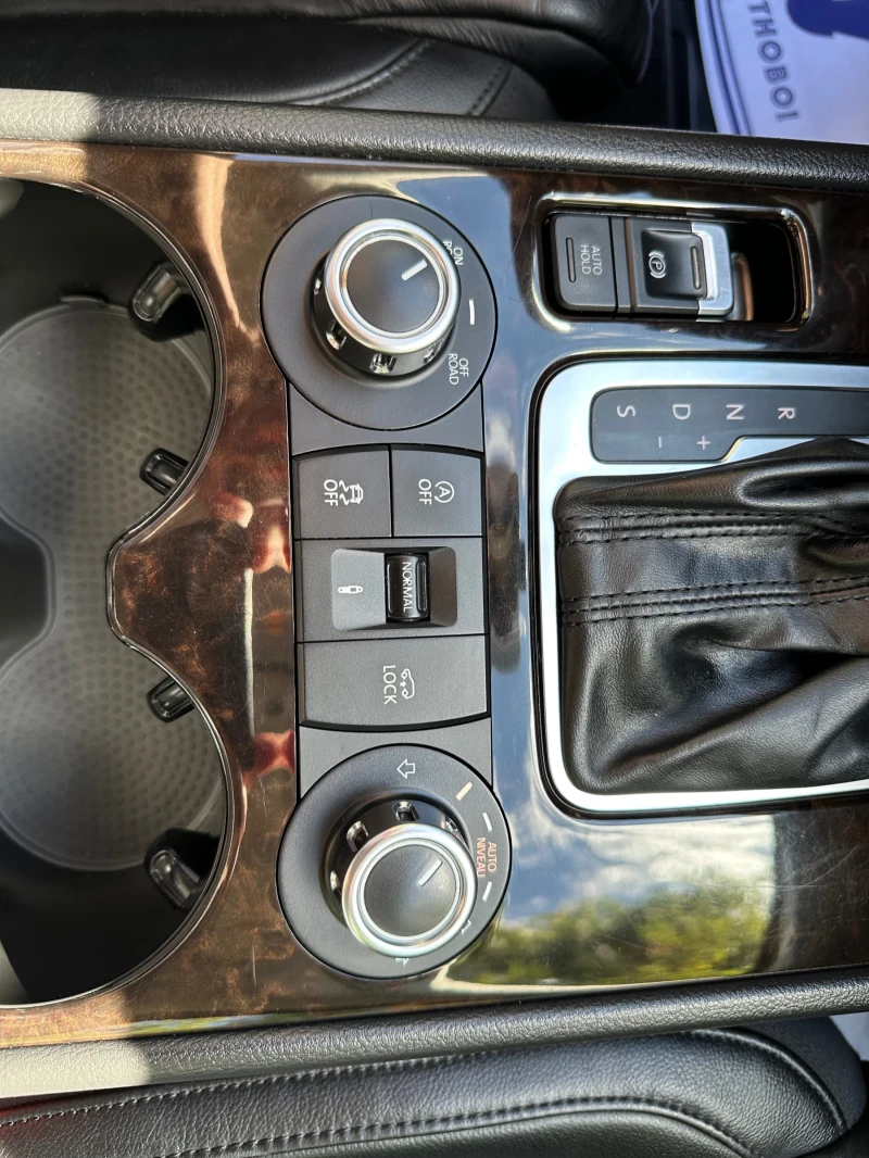 VW Touareg 3, 0 TDI, снимка 7 - Автомобили и джипове - 52611420